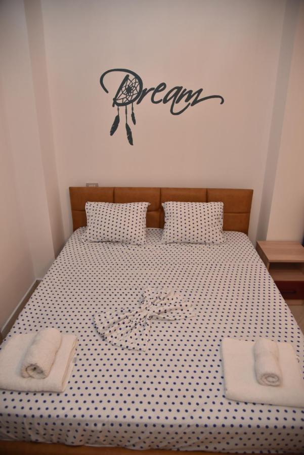 Flowers Apartments Golem  Ngoại thất bức ảnh