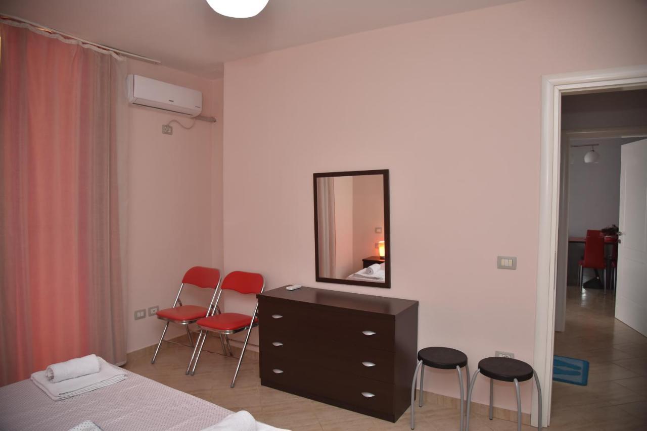 Flowers Apartments Golem  Ngoại thất bức ảnh
