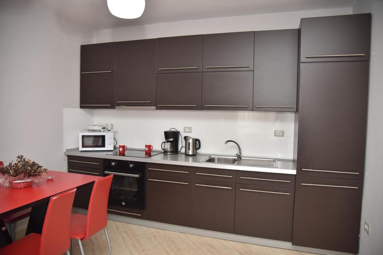 Flowers Apartments Golem  Ngoại thất bức ảnh