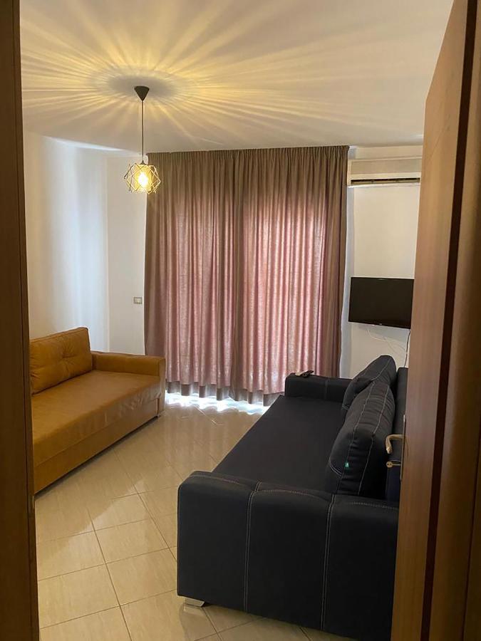 Flowers Apartments Golem  Ngoại thất bức ảnh