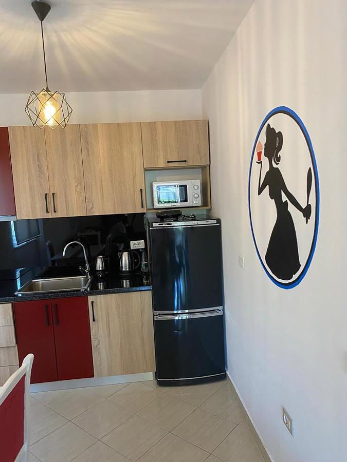 Flowers Apartments Golem  Ngoại thất bức ảnh