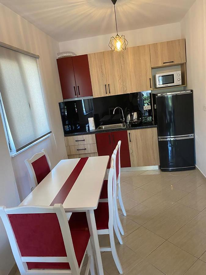 Flowers Apartments Golem  Ngoại thất bức ảnh