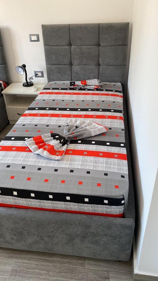 Flowers Apartments Golem  Ngoại thất bức ảnh